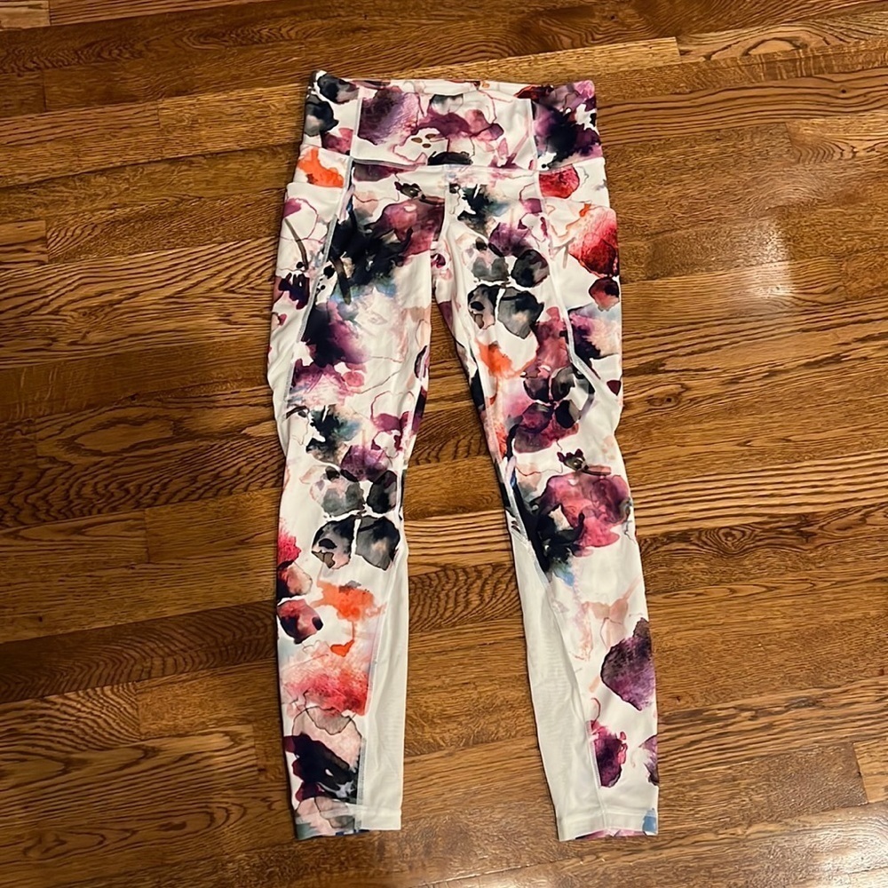 ATHLETA Woman’s Floral Print Leggings Size Small